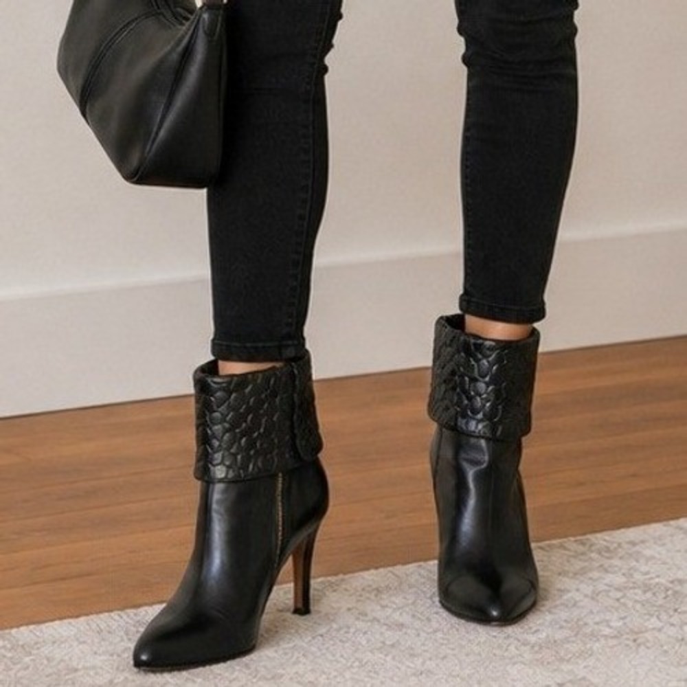 Coach Mackenna Black Leather Signature C Cuff Ankle Boots Women's Size 8